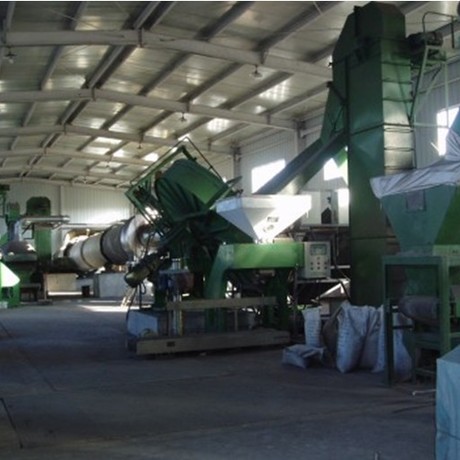 選有機肥生產(chǎn)線廠家只看價格？服務(wù)才是重點！